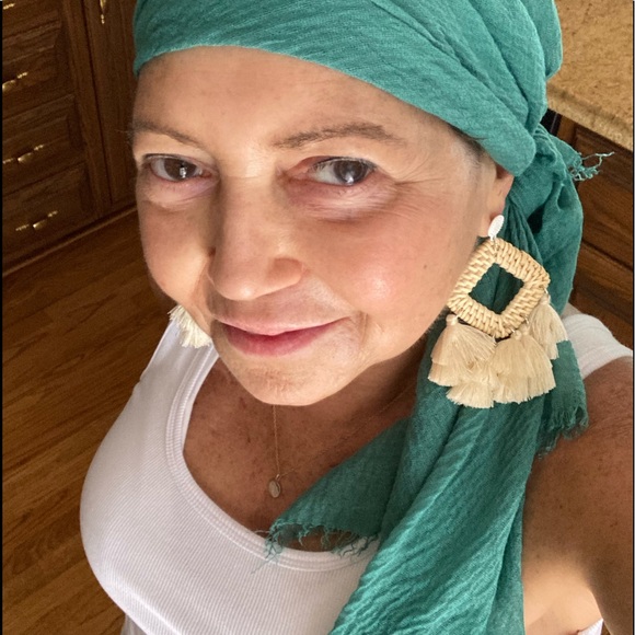 Boho Rattan statement earring - Picture 5 of 6